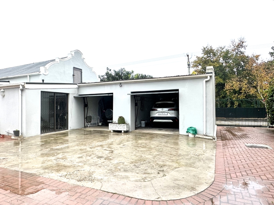 3 Bedroom Property for Sale in Porterville Western Cape